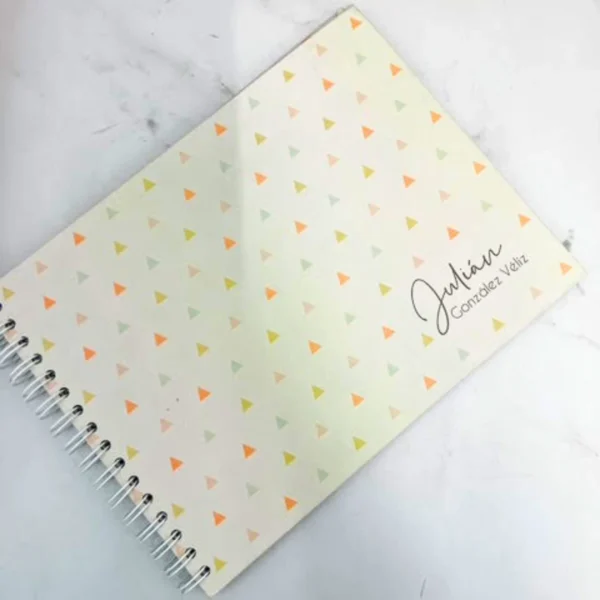 BabyBook - Tríangulos Naranja y Verde