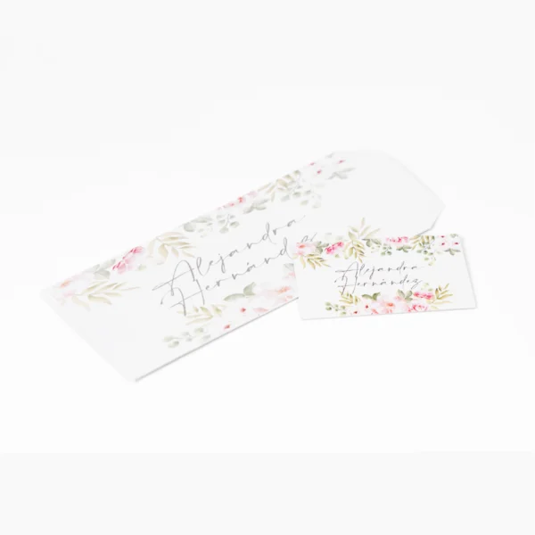 sobre tarjeta acuarela suave, invitaciones floral etéreo, papeleria rosa pálido, kit bautizo niña, sobres foil plateado, tarjetas jardín, diseño delicado, papeleria comunión, kit boda suave
