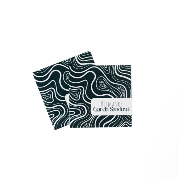 arjetas cuadradas abstractas, etiquetas regalo ondas, tarjeta simple blanco negro, kit papeleria grafica, tarjetas patrón laberinto, tarjetas minimalistas, tarjetas hermanos, diseño vanguardista